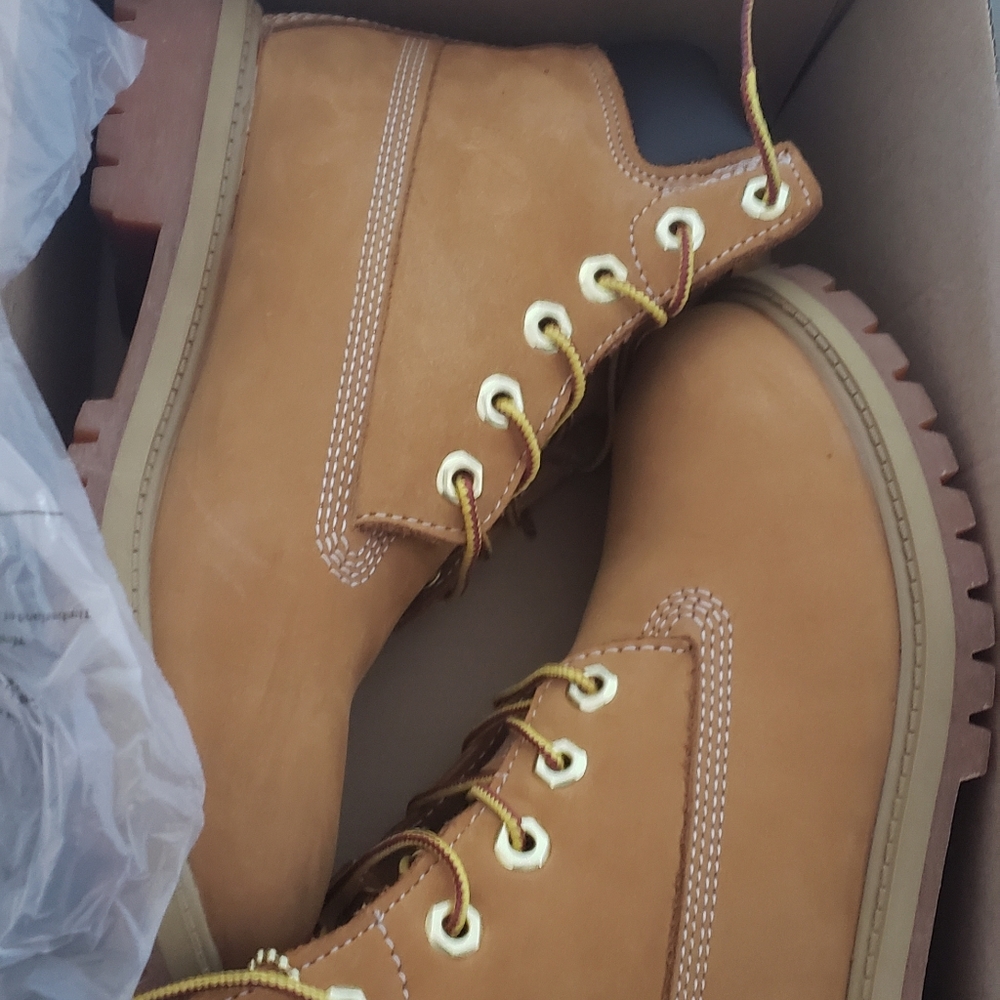 Boys Timberland boots